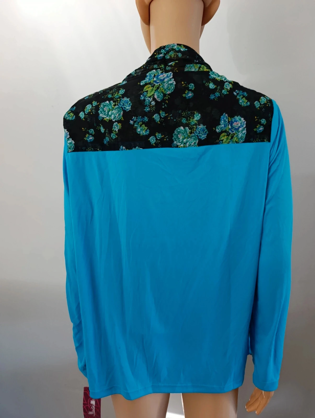 Haut femme Illusion bleu effet 2-en-1 avec voile fleuri – Taille M (8) – photo 10